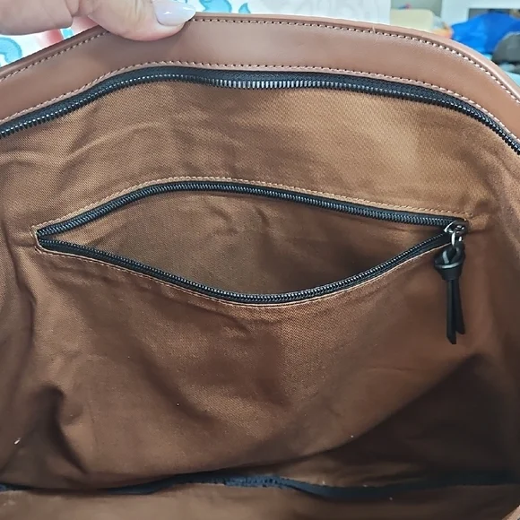 Ted Baker Tan Weekend Bag with Black Accents - Picture 7 of 13